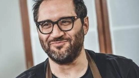 Peppone Calabrese,. popolare personaggio televisivo Rai e co-organizzatore di Lucca Gustosa parteciperà a uno show cooking e terrà un incontro sul cibo Peppone Calabrese,. popolare personaggio televisivo Rai e co-organizzatore di Lucca Gustosa parteciperà a uno show cooking e terrà un incontro sul cibo