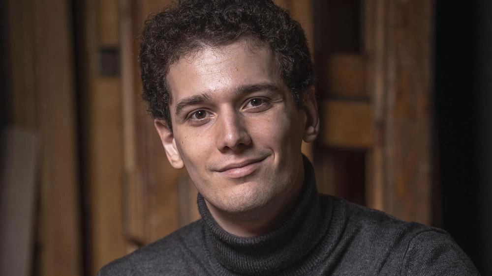 Il direttore Diego Ceretta sarà protagonista con l’Orchestra della Toscana nel concerto in programma martedì sera al teatro cittadino degli Impavidi nell’ambito della rassegna Concerti a Teatro Il direttore Diego Ceretta sarà protagonista con l’Orchestra della Toscana nel concerto in programma martedì sera al teatro cittadino degli Impavidi nell’ambito della rassegna Concerti a Teatro