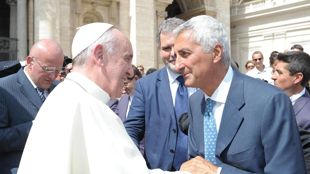 Il priore dell’Onda Castagnini fu l’unico a soffermarsi a parlare con Bergoglio Un colloquio che resta nel segreto del suo cuore