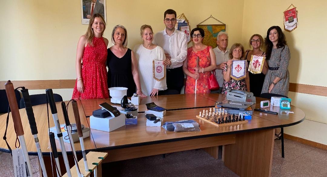 Firenze, acquistati nuovi ausili per ciechi e ipovedenti grazie ai Rotary Firenze, acquistati nuovi ausili per ciechi e ipovedenti grazie ai Rotary