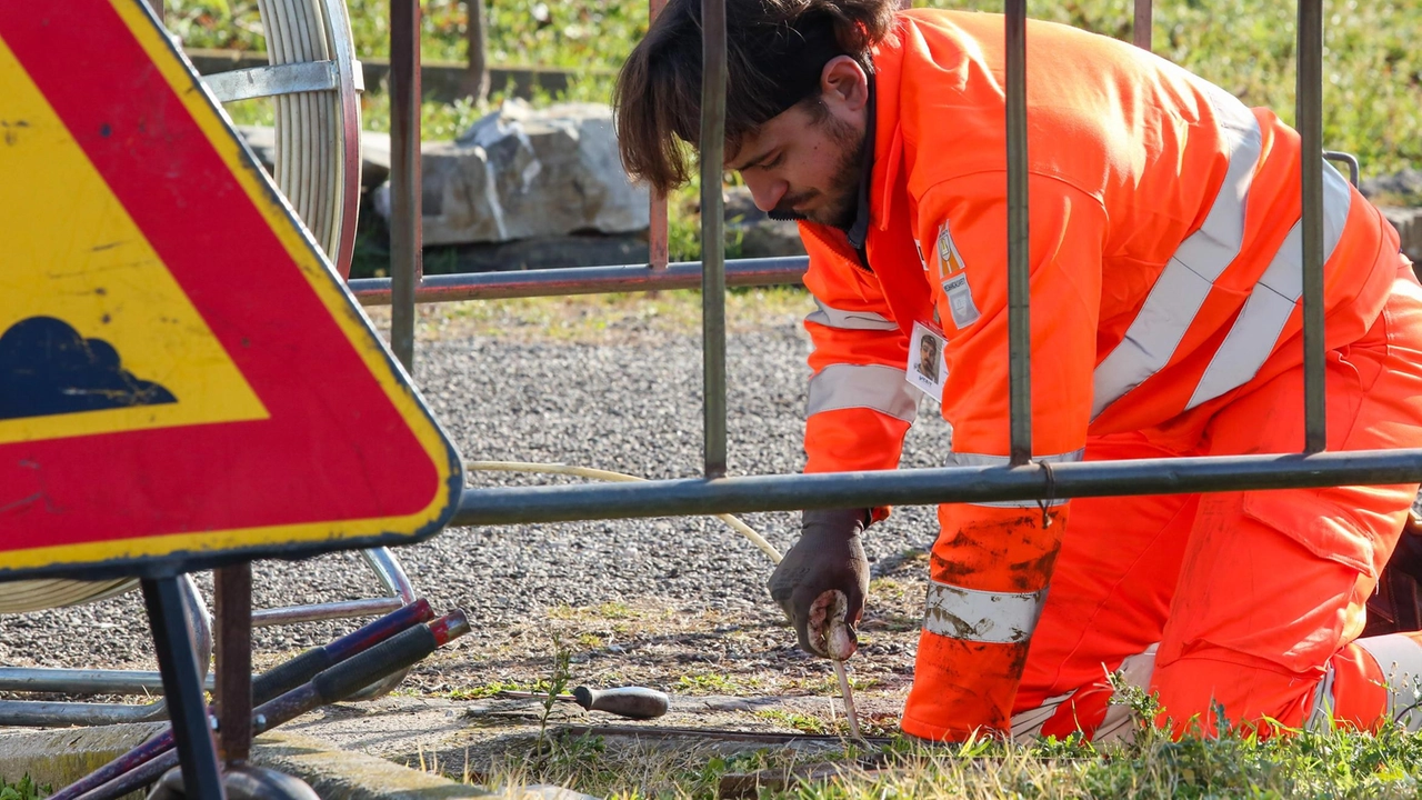 I lavori partiranno su via Lucchese che collega Buggiano e Uzzano Un’arteria importante e. difficilmente sostituibile I lavori partiranno su via Lucchese che collega Buggiano e Uzzano Un’arteria importante e. difficilmente sostituibile