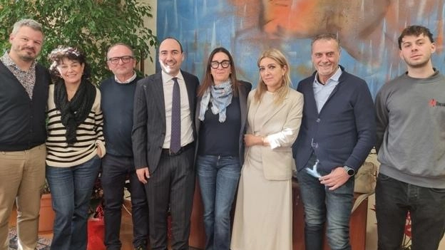Nella foto insieme al sindaco Pamela Bacciottinin Davide Drovandi e. Giacomo Gori Nella foto insieme al sindaco Pamela Bacciottinin Davide Drovandi e. Giacomo Gori