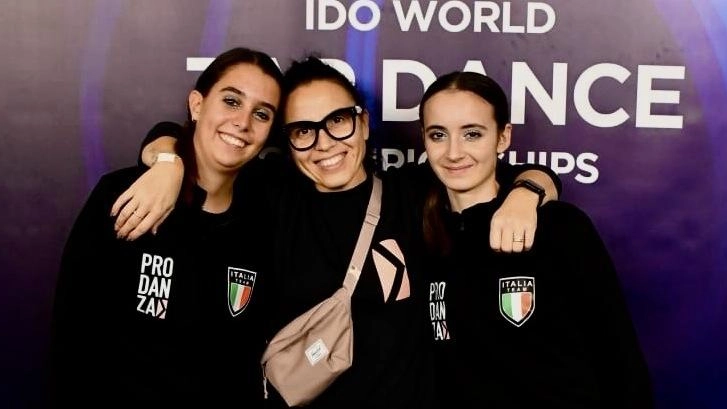 Lara Peoni, Valeria Antonini e Racele Goffi Lara Peoni, Valeria Antonini e Racele Goffi
