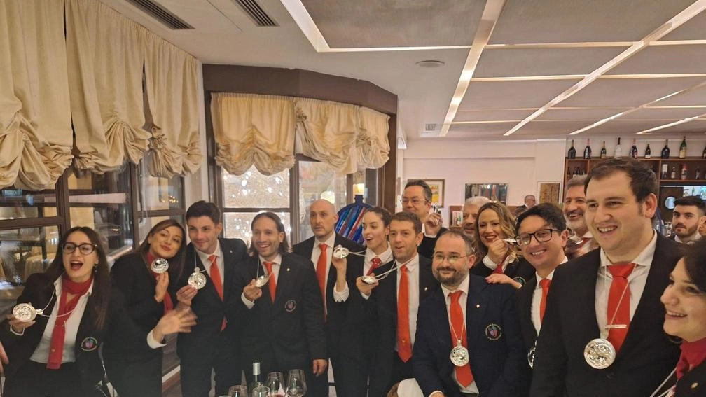 Prenderà il via mercoledì il nuovo corso sommelier di 1° livello organizzato dall’Associazione Sommelier “A tavola con Bacco“. La sede... Prenderà il via mercoledì il nuovo corso sommelier di 1° livello organizzato dall’Associazione Sommelier “A tavola con Bacco“. La sede...