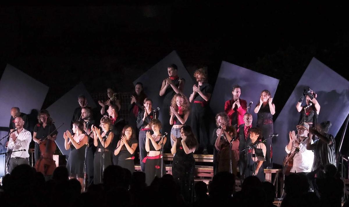 vincanta la memoria che resiste il teatro nel borgo narra le stragi