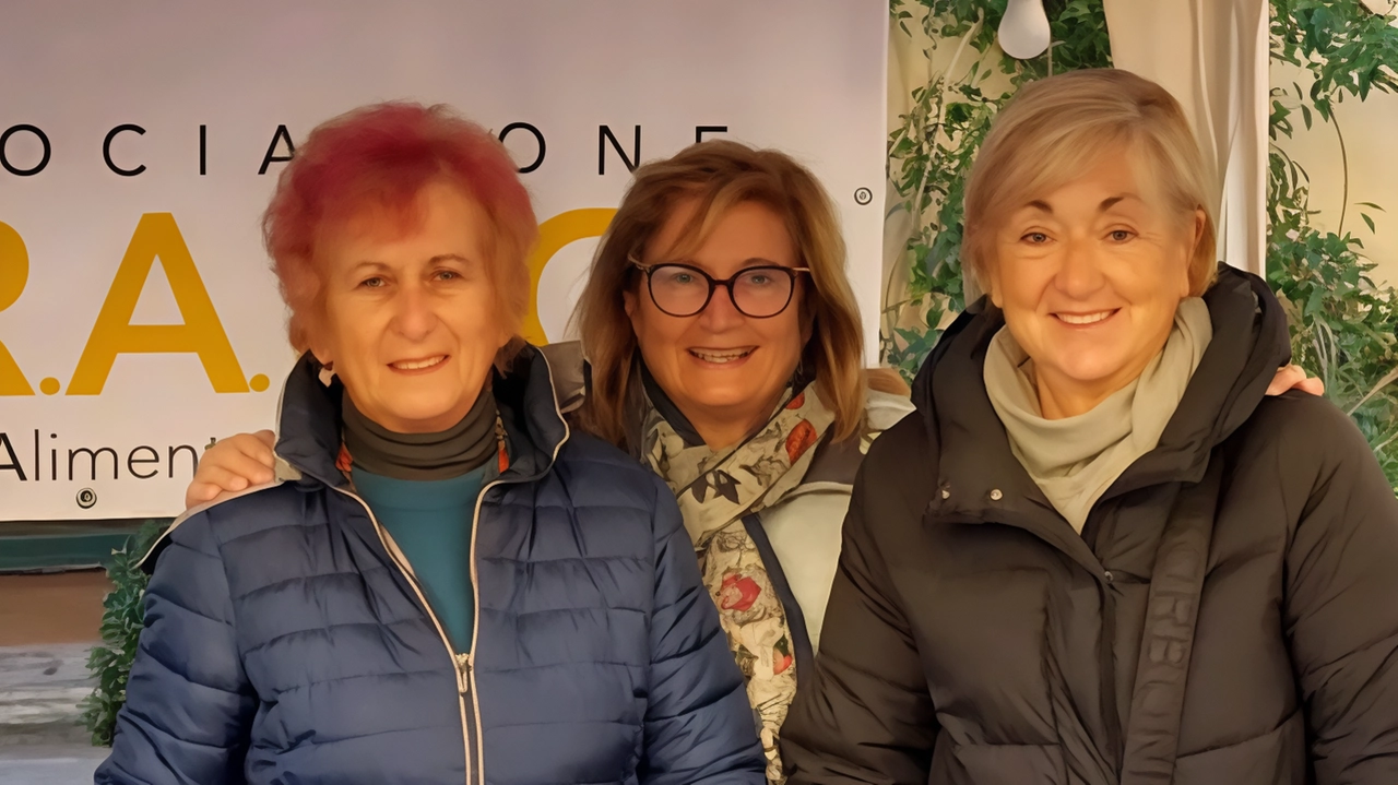 Il banchetto delle volontarie del “Grano“ all’ultima edizione della fiera di San Biagio. L’associazione ha sede ai Frati Il banchetto delle volontarie del “Grano“ all’ultima edizione della fiera di San Biagio. L’associazione ha sede ai Frati