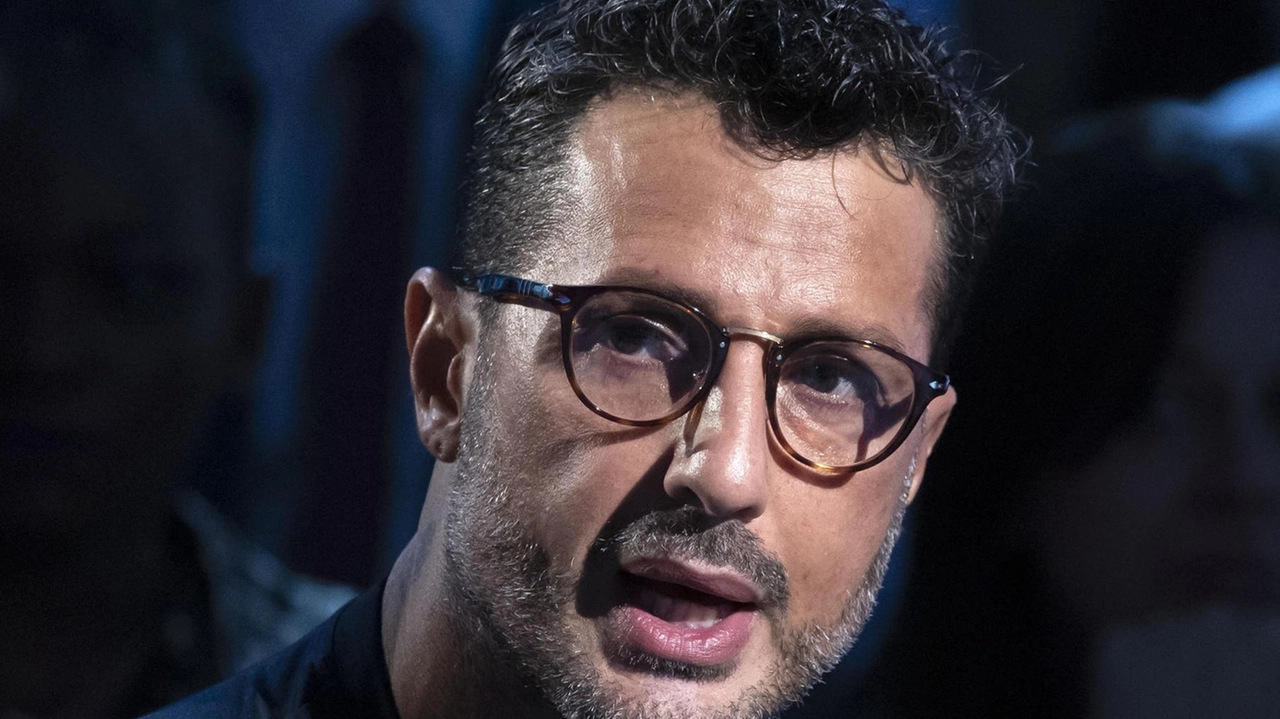 In senso orario Fabrizio Corona, Nicola Gratteri, Fabrizio Cicchitto e Matteo Bassetti In senso orario Fabrizio Corona, Nicola Gratteri, Fabrizio Cicchitto e Matteo Bassetti
