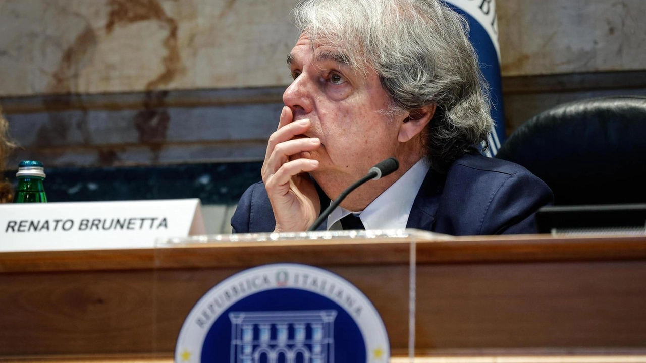 Sale quella stabile. Donne faticano a passare a indeterminato Sale quella stabile. Donne faticano a passare a indeterminato