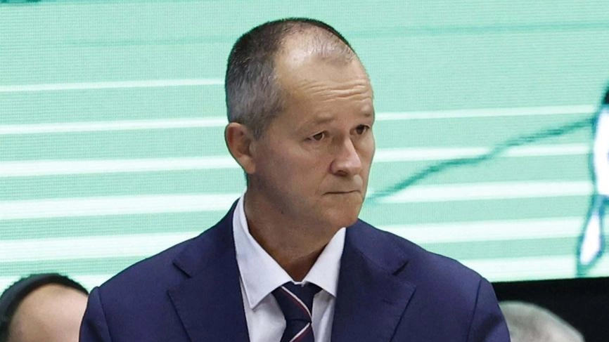 Il tecnico Markovski analizza la sconfitta attribuendola ai punti sui secondi tiri e alla mancanza di rimbalzi. Sottolinea la necessità di migliorare per ottenere risultati diversi. Il tecnico Markovski analizza la sconfitta attribuendola ai punti sui secondi tiri e alla mancanza di rimbalzi. Sottolinea la necessità di migliorare per ottenere risultati diversi.