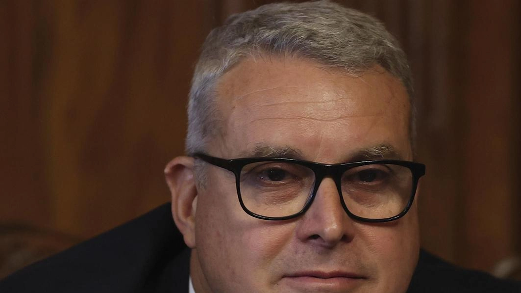 Il consigliere comunale Pd, Luca Micheli, esprime soddisfazione per la scelta della stazione Medioetruria a Creti, ma chiede coerenza nell'ammodernamento infrastrutturale e indaga sul mancato supporto a proposte come il raddoppio della Siena Poggibonsi. Il consigliere comunale Pd, Luca Micheli, esprime soddisfazione per la scelta della stazione Medioetruria a Creti, ma chiede coerenza nell'ammodernamento infrastrutturale e indaga sul mancato supporto a proposte come il raddoppio della Siena Poggibonsi.