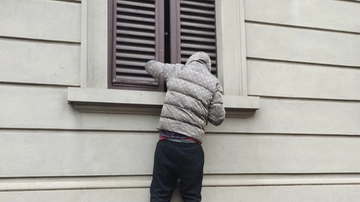 Degrado a Firenze, “aggredita troupe di giornalisti di Fuori dal coro”