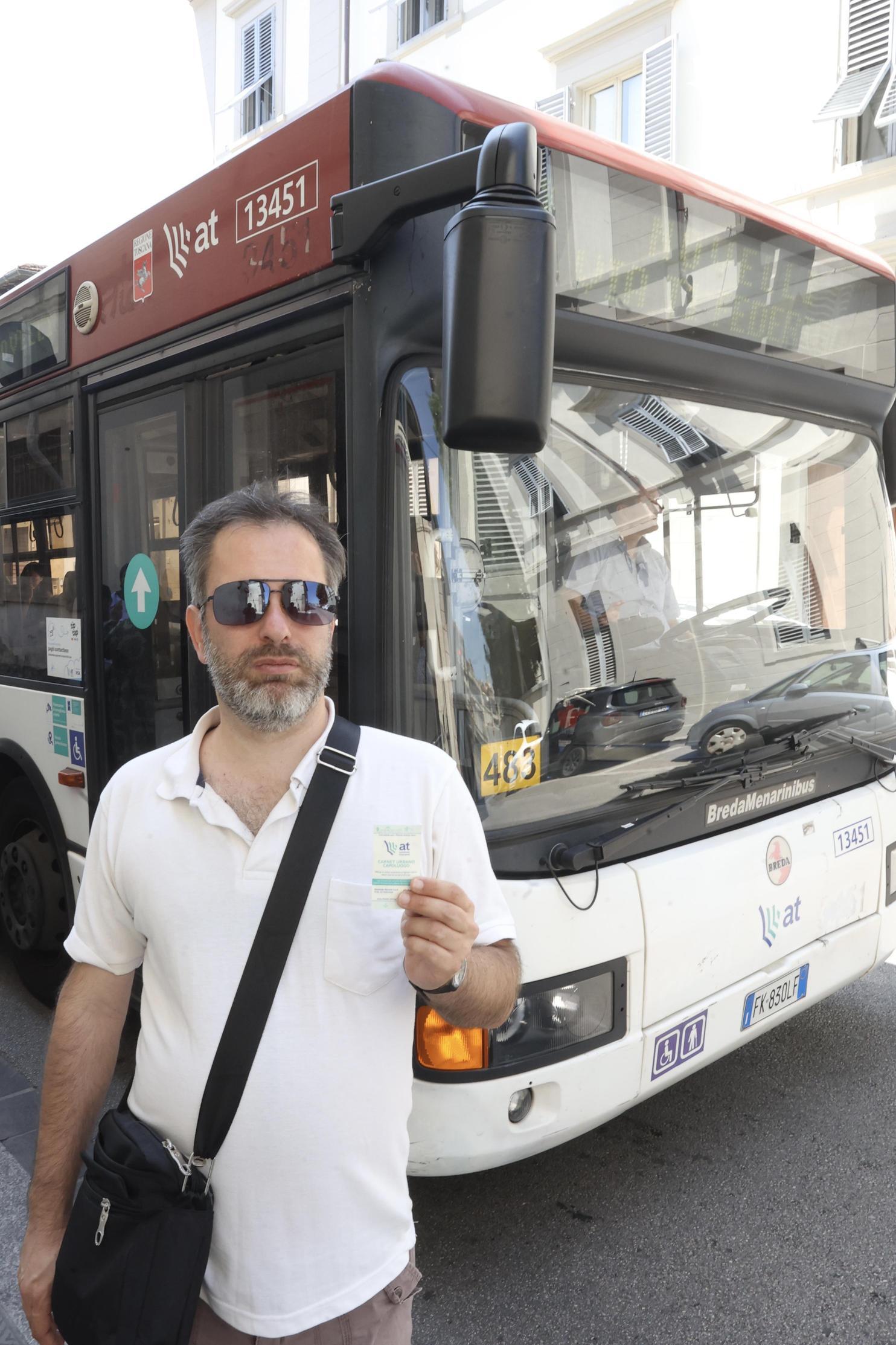 At Comune, tavolo aperto: "Miglioreremo il servizio". Linee big, percorsi rivisti At Comune, tavolo aperto: "Miglioreremo il servizio". Linee big, percorsi rivisti