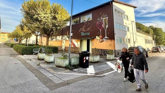 L’amministrazione comunale apre ad enti e associazioni per rispondere al bando della Regione. L’assessora Cocilova: "Tutto verrà determinato dall’ascolto delle esigenze di chi abita nel quartiere". L’amministrazione comunale apre ad enti e associazioni per rispondere al bando della Regione. L’assessora Cocilova: "Tutto verrà determinato dall’ascolto delle esigenze di chi abita nel quartiere".