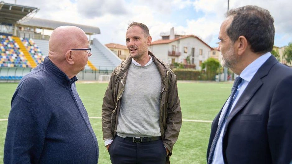 Allo stadio Adriatico di Pescara, la Pianese ha detto addio ai play off e archiviato la stagione 2024/ 2025. Una... Allo stadio Adriatico di Pescara, la Pianese ha detto addio ai play off e archiviato la stagione 2024/ 2025. Una...