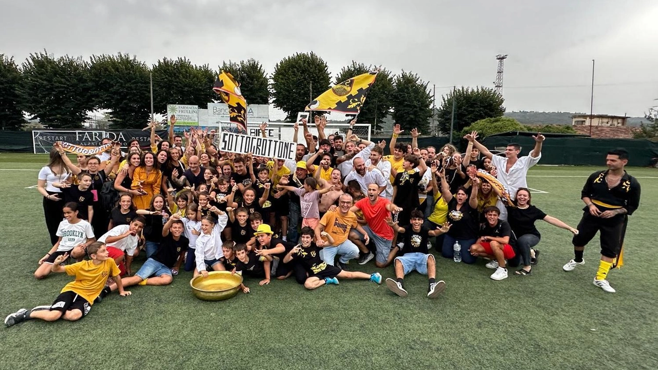 Rivincita della finale dello scorso anno per l’aggiudicazione della Conca, poi tutti insieme a festeggiare. Oggi si concludono le celebrazioni con la processione per la Natività di Maria. Rivincita della finale dello scorso anno per l’aggiudicazione della Conca, poi tutti insieme a festeggiare. Oggi si concludono le celebrazioni con la processione per la Natività di Maria.