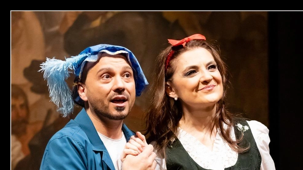 Due proposte per le feste sul palco del teatro Bicini. Giovedì 26, nel giorno di Santo Stefano, va in scena... Due proposte per le feste sul palco del teatro Bicini. Giovedì 26, nel giorno di Santo Stefano, va in scena...