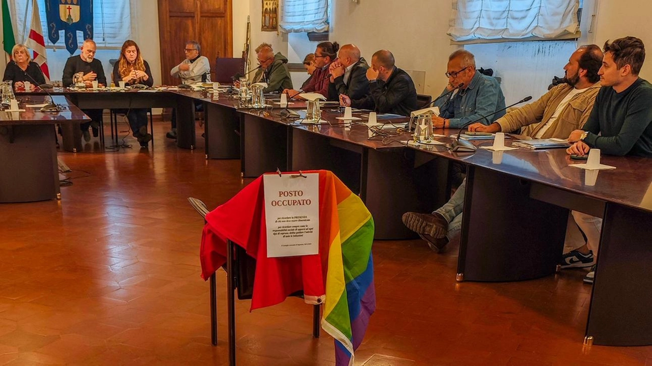 Battibecchi e attacchi incrociati tra maggioranza e opposizione. È bastato poco per riaccendere la miccia Battibecchi e attacchi incrociati tra maggioranza e opposizione. È bastato poco per riaccendere la miccia