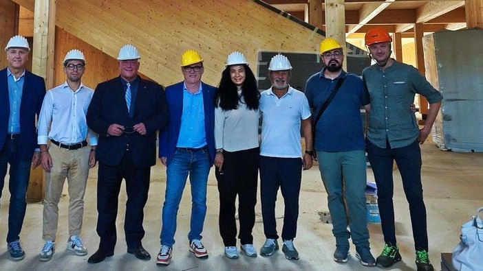 Sopralluogo di sindaco e assessori. "Uno degli investimenti più rilevanti sul futuro della città" Sopralluogo di sindaco e assessori. "Uno degli investimenti più rilevanti sul futuro della città"