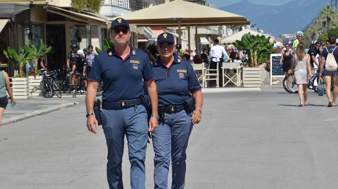 Indagini lampo della polizia per risalire al presunto autore dell’aggressione senza motivo ai danni di un ottantenne