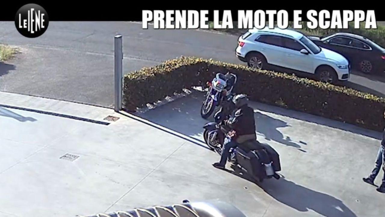Prova la moto e fugge. L’ennesimo trucco del ladro seriale Prova la moto e fugge. L’ennesimo trucco del ladro seriale