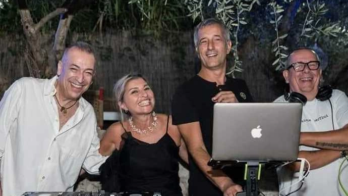 Renzo Giannini con Michela Sottosanti e gli amici - colleghi Stefano Nardi ed Ettore Pacini Quante serate
