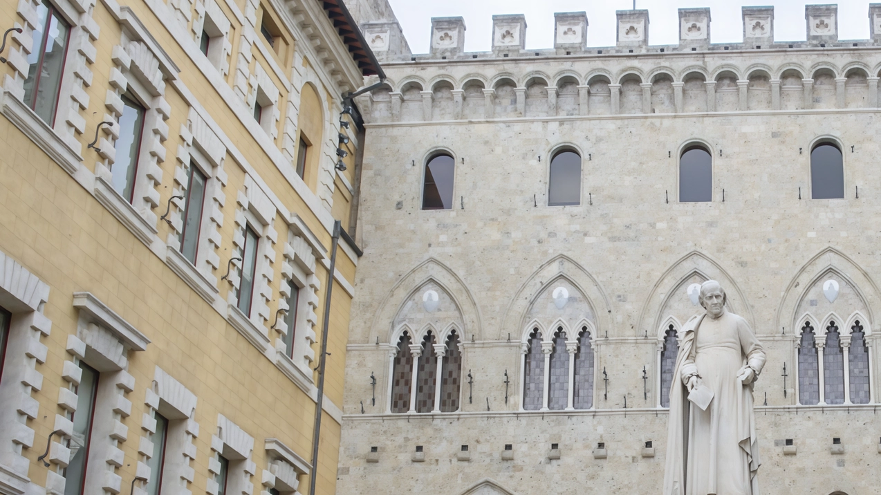 Palazzo Salimbeni Palazzo Salimbeni