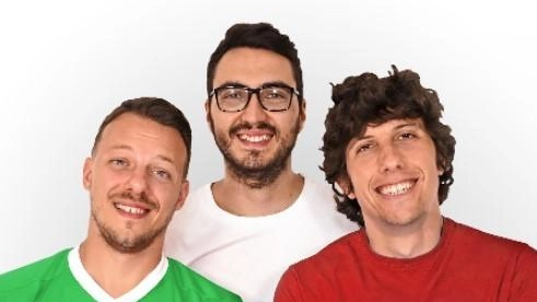Il trio comico “Gli Autogol“, che giovedì prossimo porterà sul palco del Teatro Excelsior di Empoli “Calcio spettacolo”