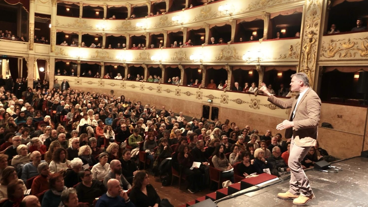 Campagna abbonamenti, lettera del direttore artistico alla città: "Qualità di prima fascia". A giorni la convocazione del Cda della Fondazione per condividere le mosse in tribunale. Campagna abbonamenti, lettera del direttore artistico alla città: "Qualità di prima fascia". A giorni la convocazione del Cda della Fondazione per condividere le mosse in tribunale.
