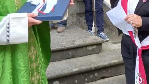 Il primo saluto a don Riccardo Micheli Il primo saluto a don Riccardo Micheli