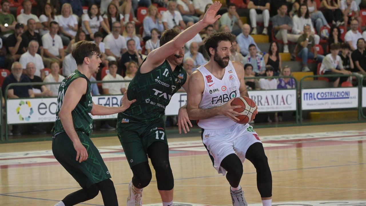 Marco Arrigoni nell’ultimo quarto ha riscattato una gara-4 fino ad allora negativa Marco Arrigoni nell’ultimo quarto ha riscattato una gara-4 fino ad allora negativa