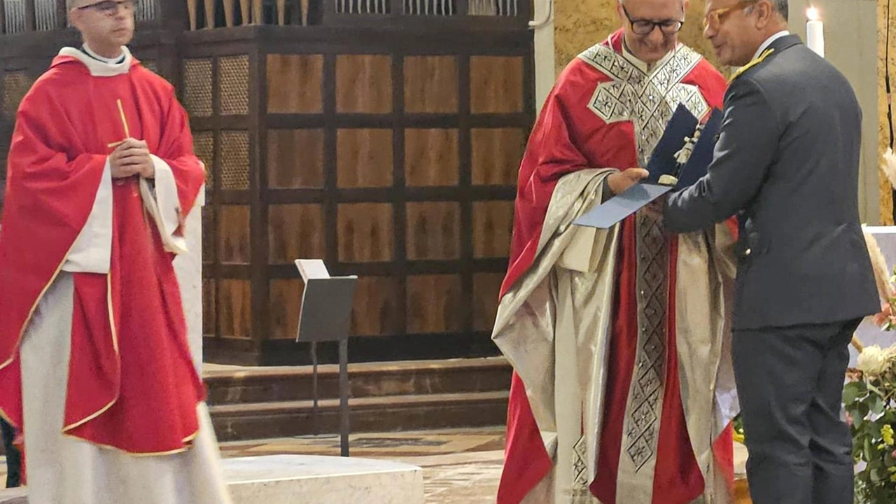 La cerimonia è stata presieduta dall’arcivescovo di Perugia-Città della Pieve, monsignor Ivan Maffeis. Al termine ha preso la parola il generale Francesco Mazzotta