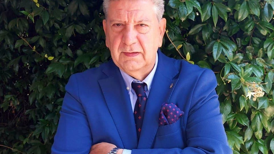 Il vicesindaco Alessio Gar. gini si difende: «Ho semplicemente detto che una nuova ubicazione della biblioteca andrebbe valutata attentamente» Il vicesindaco Alessio Gar. gini si difende: «Ho semplicemente detto che una nuova ubicazione della biblioteca andrebbe valutata attentamente»