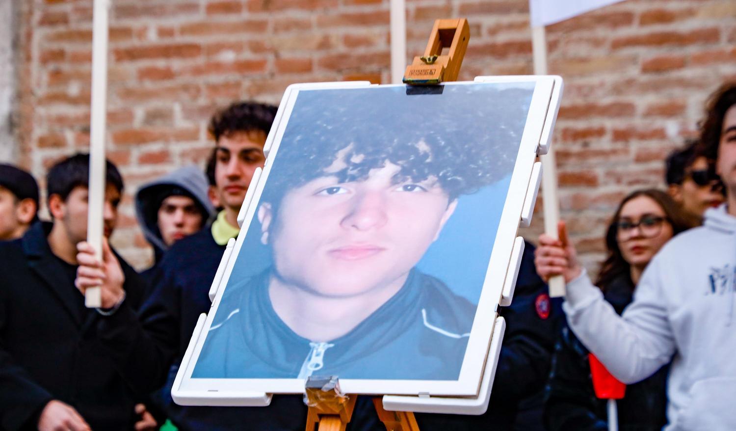Il torneo di calcio dedicato a Maati: "Vogliamo tenere viva la memoria" Il torneo di calcio dedicato a Maati: "Vogliamo tenere viva la memoria"