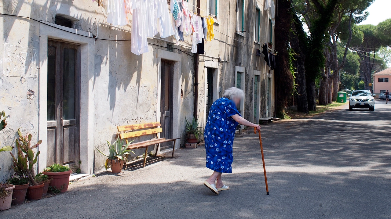 Il borgo storico di Marinella, ancora proprietà della società in liquidazione Il borgo storico di Marinella, ancora proprietà della società in liquidazione