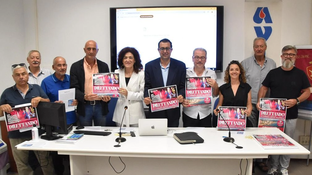 Presentata l’edizione numero 22 della rassegna che prevede nove date. Si inizia il 3 luglio a Borgo Carige per arrivare alla finalissima al teatro Moderno. Presentata l’edizione numero 22 della rassegna che prevede nove date. Si inizia il 3 luglio a Borgo Carige per arrivare alla finalissima al teatro Moderno.