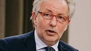 "Atteggiamento inaccettabile, sto con i sindaci" "Atteggiamento inaccettabile, sto con i sindaci"