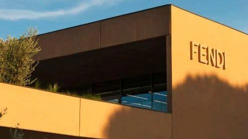 Stallo e timori sulla partita per l’insediamento in via del Redolone. Spettro di un retrofront per riassetto nel management in seno all’azienda. Il sindaco Lunardi: "Nell’ultimo incontro limati dettagli urbanistici". Stallo e timori sulla partita per l’insediamento in via del Redolone. Spettro di un retrofront per riassetto nel management in seno all’azienda. Il sindaco Lunardi: "Nell’ultimo incontro limati dettagli urbanistici".