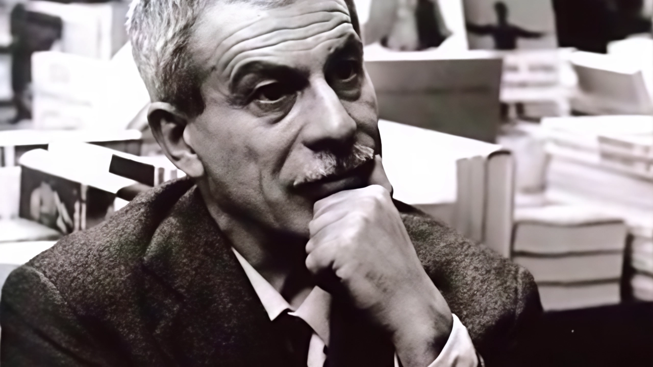 Elio Vittorini è stato uno scrittore, traduttore, critico letterario e curatore editoriale Elio Vittorini è stato uno scrittore, traduttore, critico letterario e curatore editoriale