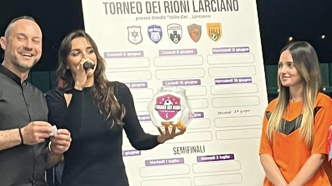 Sorteggio fatto per quanto riguarda il calendario del torneo dei rioni di calcio a Larciano. Le partite saranno giocate allo... Sorteggio fatto per quanto riguarda il calendario del torneo dei rioni di calcio a Larciano. Le partite saranno giocate allo...
