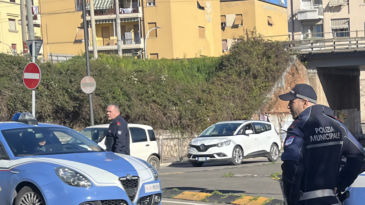 "L’Us Grosseto 1912 e la sua proprietà prendono le distanze in modo inequivocabile da qualsiasi atto violento avvenuto nella... "L’Us Grosseto 1912 e la sua proprietà prendono le distanze in modo inequivocabile da qualsiasi atto violento avvenuto nella...
