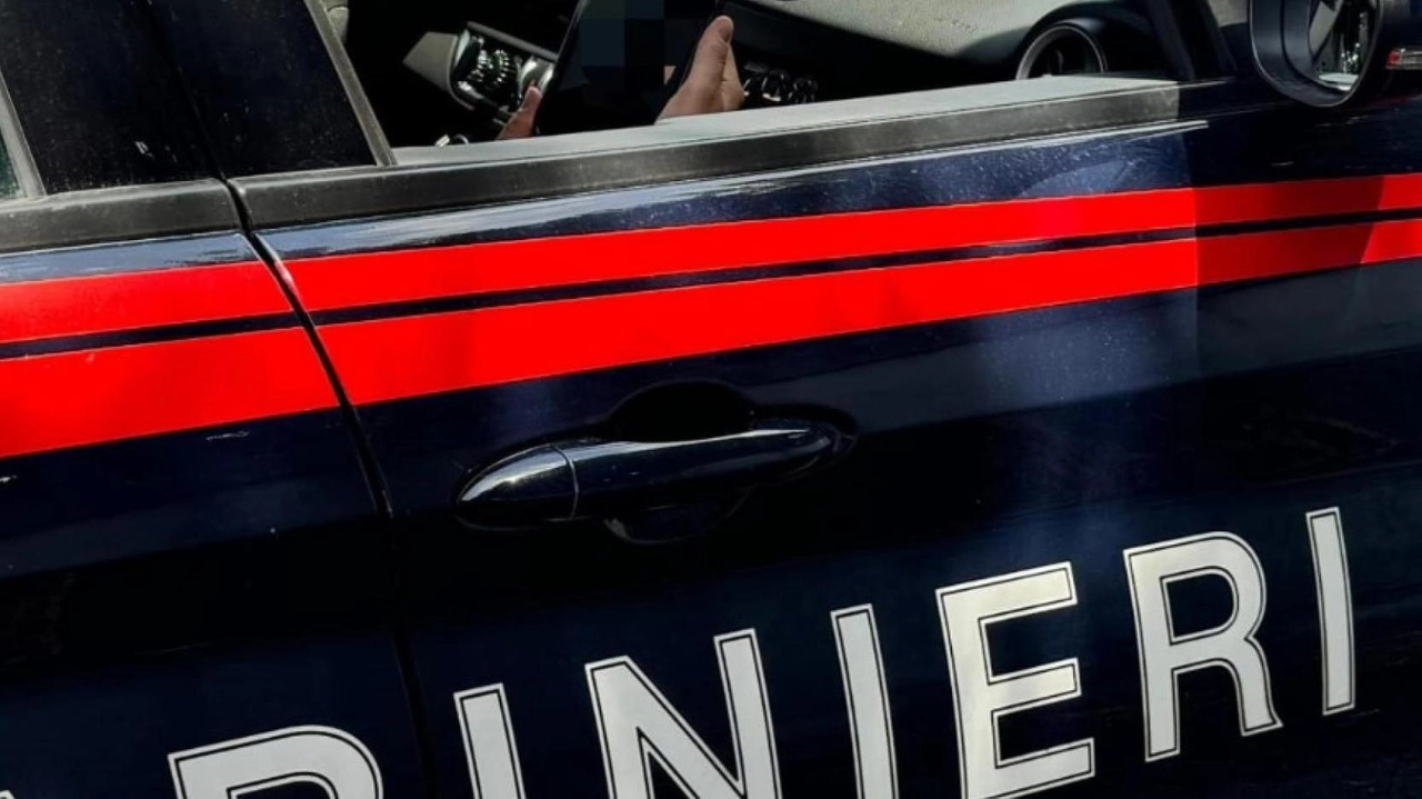 Una pattuglia dei carabinieri Una pattuglia dei carabinieri