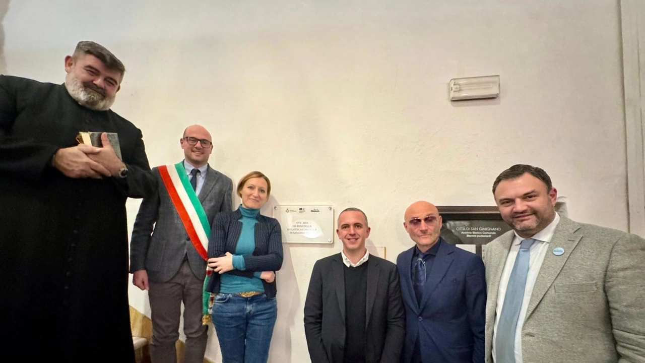La celebrazione dei 150 anni della Biblioteca comunale di San Gimignano dedicata a Ugo Nomi Venerosi Pesciolini La celebrazione dei 150 anni della Biblioteca comunale di San Gimignano dedicata a Ugo Nomi Venerosi Pesciolini