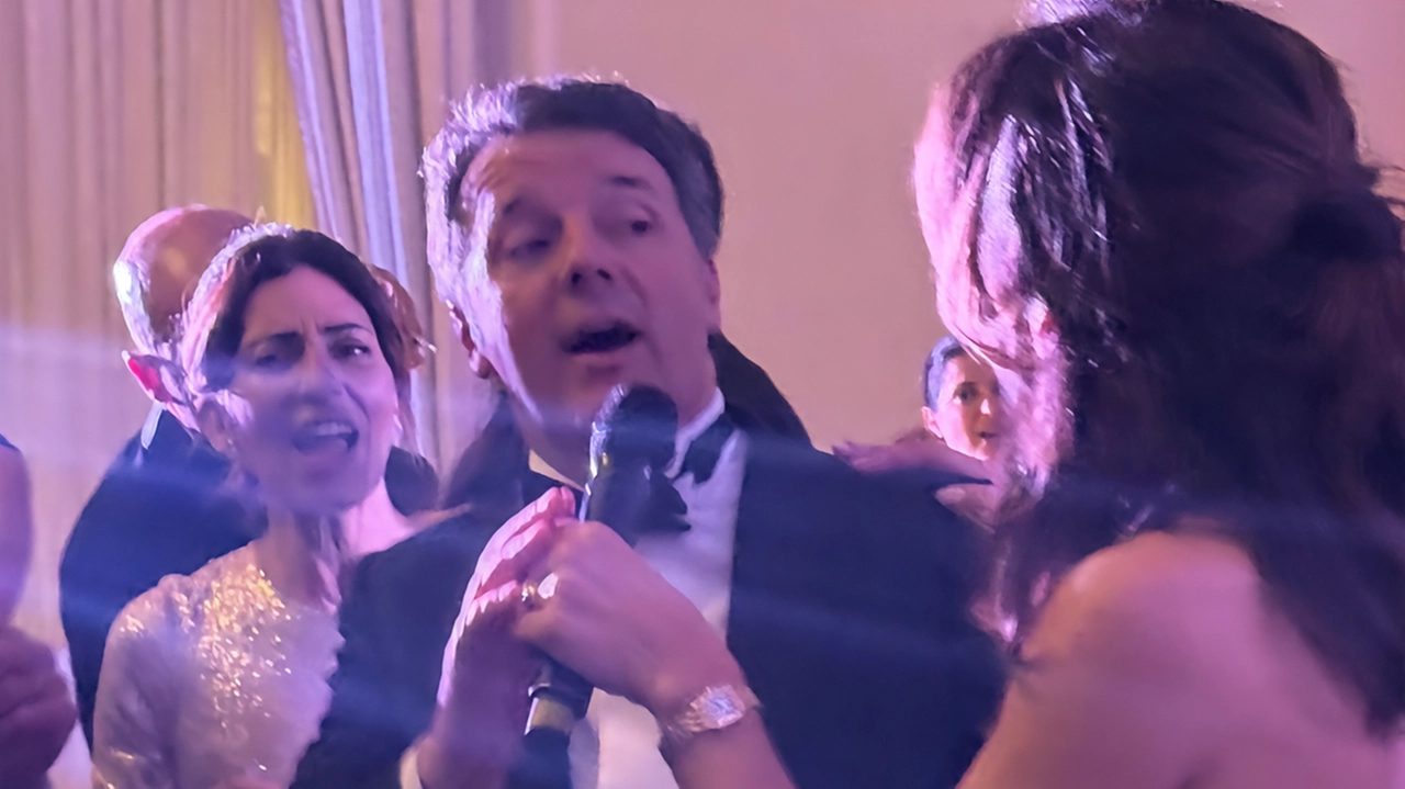 Matteo Renzi ha festeggiato i 50 anni al Principe di Piemonte Matteo Renzi ha festeggiato i 50 anni al Principe di Piemonte