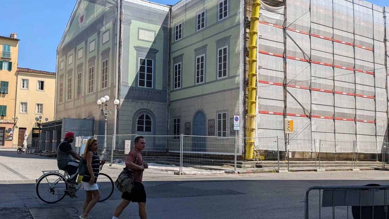 Potenziamento dell’impianto di climatizzazione e riscaldamento dell’auditorium San Romano, ma anche risanamento locali al piano primo e locali retro... Potenziamento dell’impianto di climatizzazione e riscaldamento dell’auditorium San Romano, ma anche risanamento locali al piano primo e locali retro...