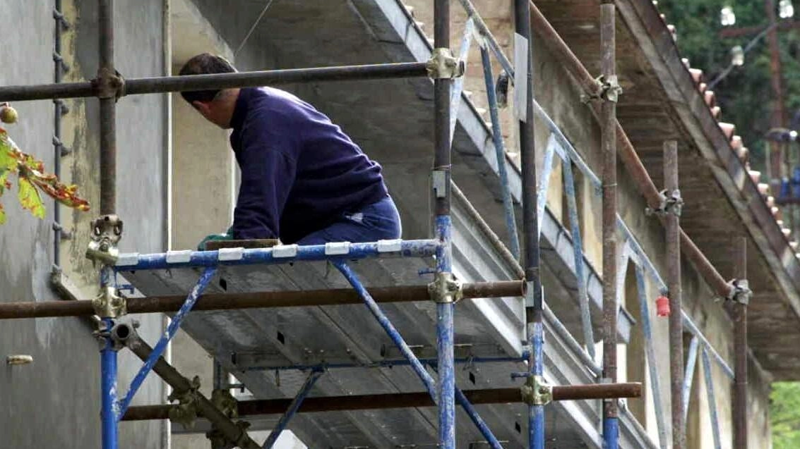 La direttrice del dipartimento della prevenzione Asl, Roberta Consigli: "Evitare infortuni frequenti e gravi". Al setaccio, cartellonistica, recinzioni e impianti. "Nei sopralluoghi verifichiamo le varie fasi del lavoro" .