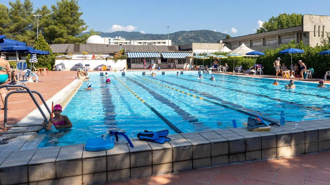 Il futuro della piscina comunale di Montecatini è ancora tutto da scrivere. Lo scontro fra il gestore degli impianti e il Comune si è arricchito e di nuove polemiche (Goiorani)