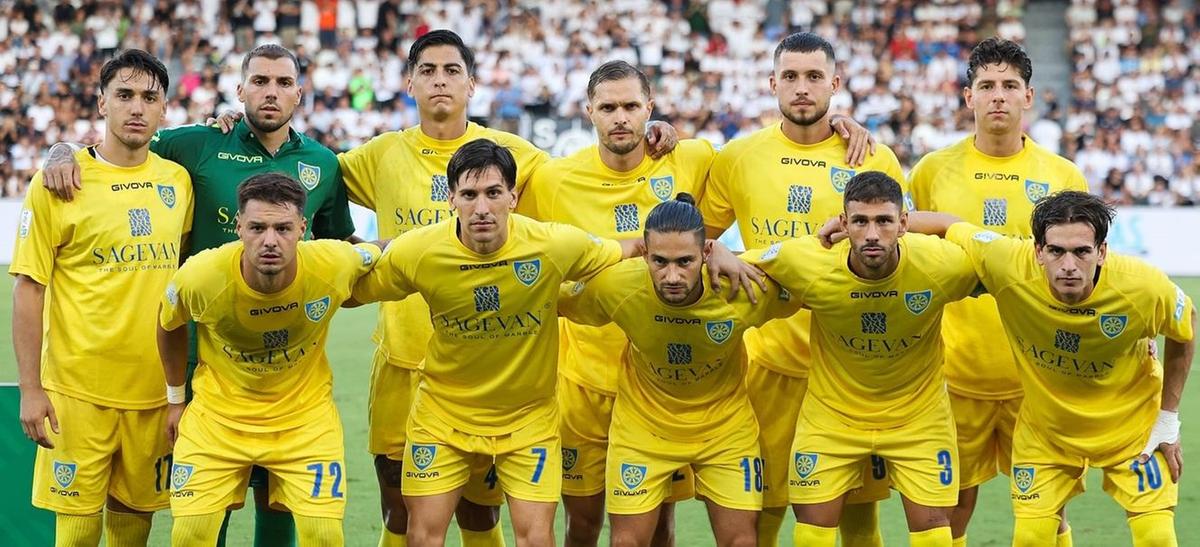 Doppietta di Schiavi, Spezia ko. Il derby perfetto degli azzurri Doppietta di Schiavi, Spezia ko. Il derby perfetto degli azzurri