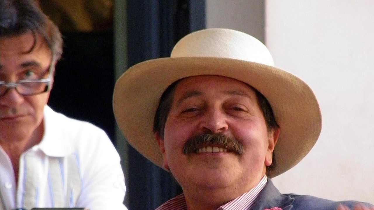 A Città della Pieve, l'esposizione fotografica "I giardini di marzo" celebra la figura di Valerio Bittarello, animatore del Palio dei Terzieri. Curata da Alberto Ciani, la mostra è aperta fino al 31 agosto a Palazzo Corgna, con il patrocinio di varie entità locali. A Città della Pieve, l'esposizione fotografica "I giardini di marzo" celebra la figura di Valerio Bittarello, animatore del Palio dei Terzieri. Curata da Alberto Ciani, la mostra è aperta fino al 31 agosto a Palazzo Corgna, con il patrocinio di varie entità locali.