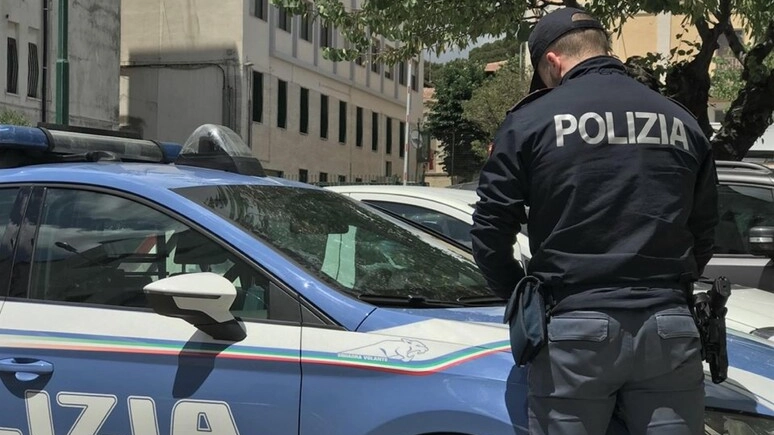 Empoli, l’uomo di 40 anni è stato arrestato con l’accusa di rapina impropria