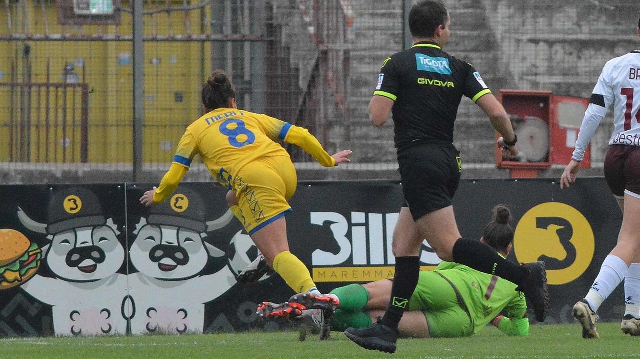 L’episodio durante una partita del campionato regionale. Juniores femminile (foto d’archivio) L’episodio durante una partita del campionato regionale. Juniores femminile (foto d’archivio)